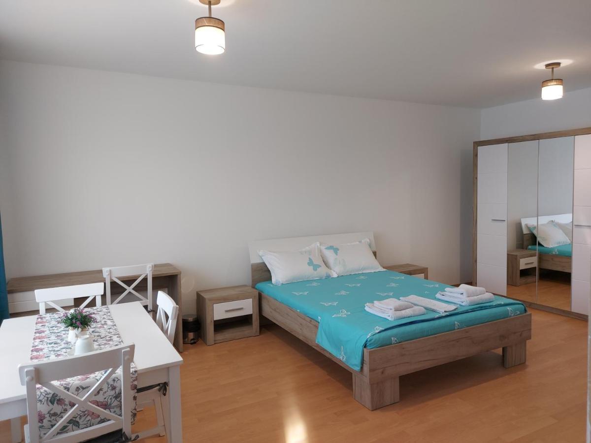 Bya Dream Village Iasi Bagian luar foto