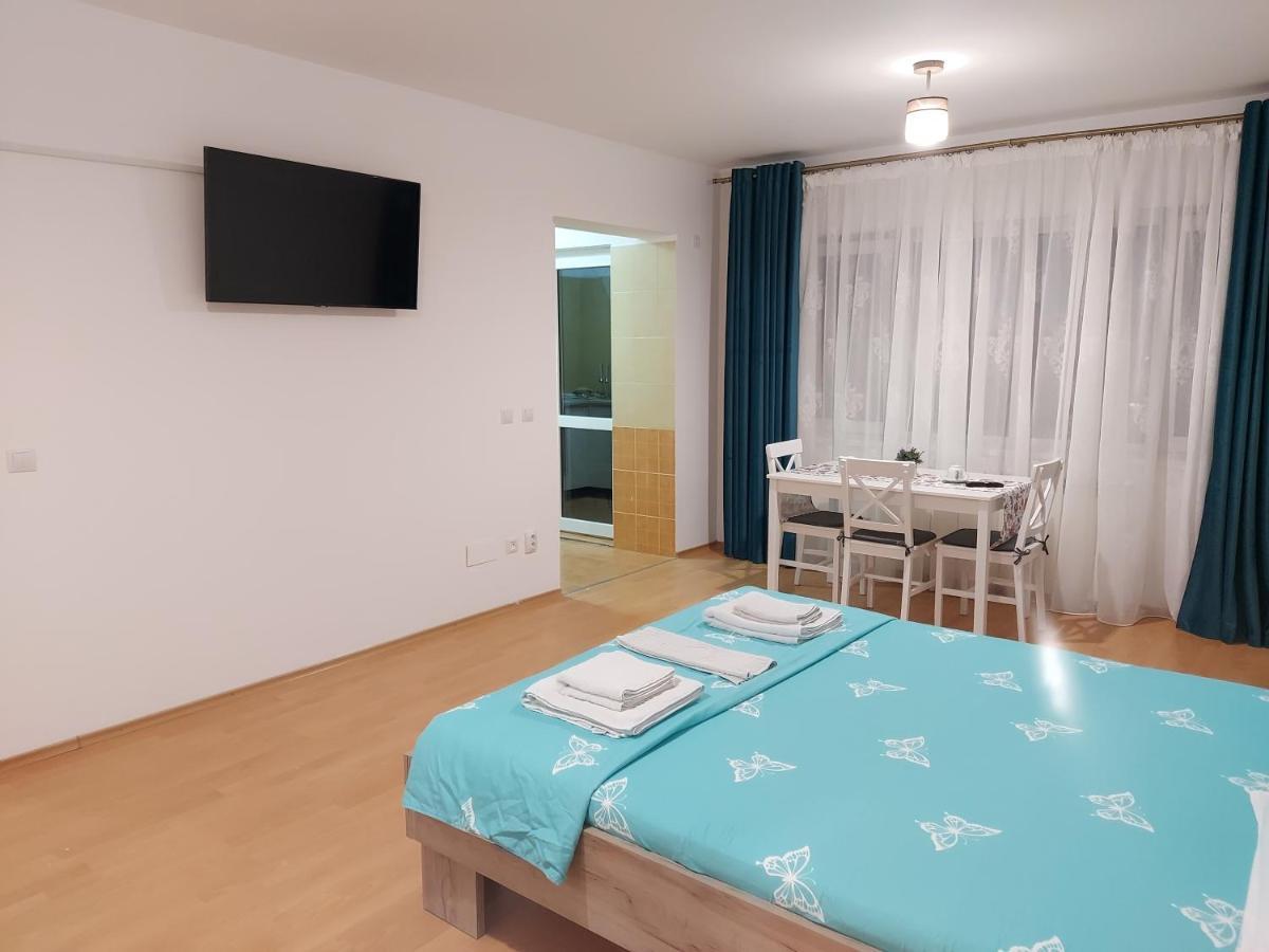 Bya Dream Village Iasi Bagian luar foto