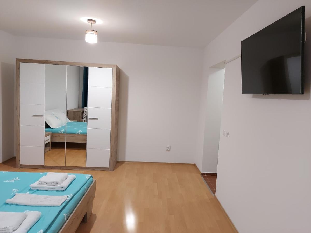 Bya Dream Village Iasi Bagian luar foto